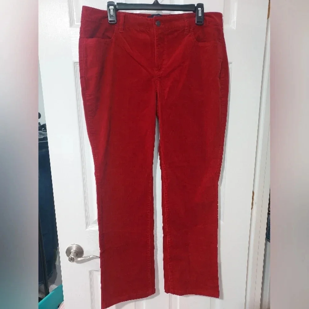 Signature Talbots Red Corduroy Straight Leg Pants in Size 14